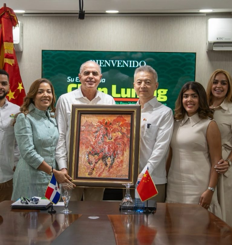 AGROESA recibe al Honorable Embajador de la República Popular China en el marco de su 30.º aniversario